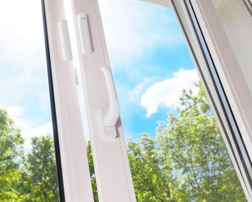 AJAX Einbruchschutz - Sicherung von Fenster und Türen durch Magnetkontakte